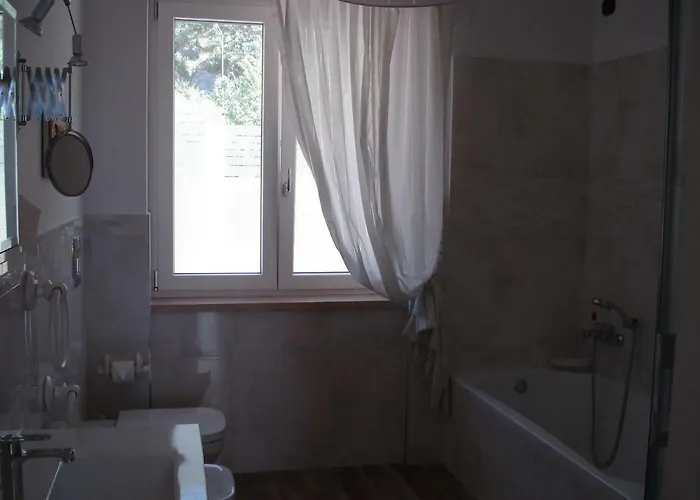 Globetrotter Bed and Breakfast 3*